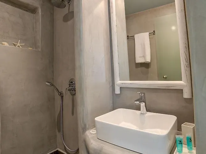 Ifestos Fira (Santorini)