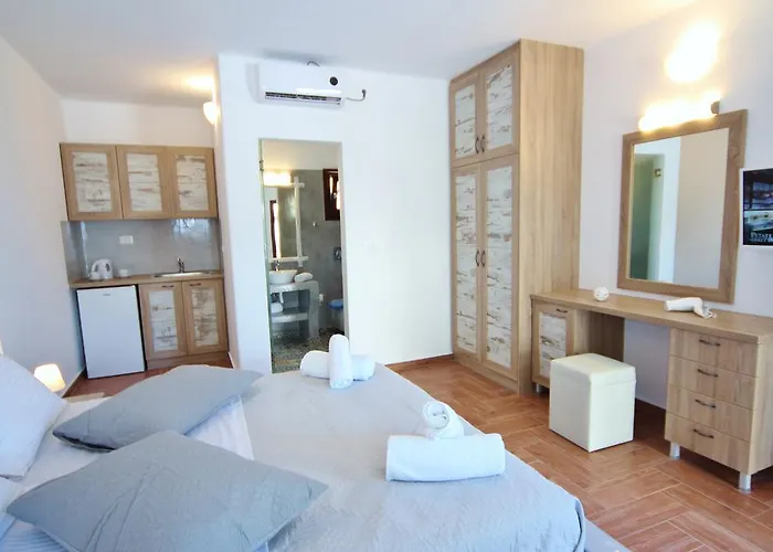 Ifestos Apartmanhotel