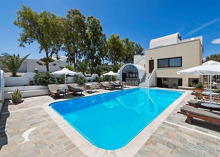 Ifestos Apartmanhotel Fíra