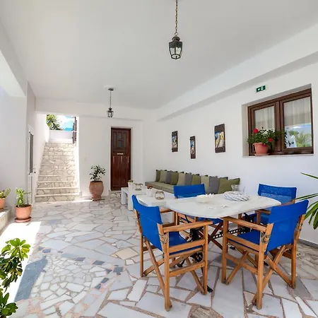 Aparthotel Ifestos