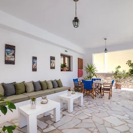 Ifestos Aparthotel