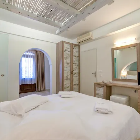 Aparthotel Ifestos 3*