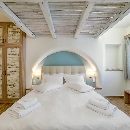 Ifestos Aparthotel Fira (Santorini)