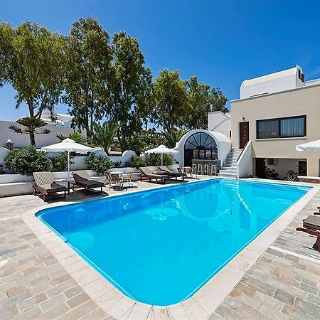 Ifestos Apartahotel Fira (Santorini)