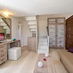 Ifestos Apart Otel Fira (Santorini)