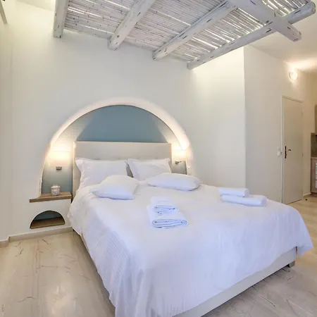 Ifestos Aparthotel 3*